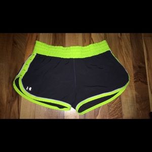 Under Armour active shorts (Final Sale)